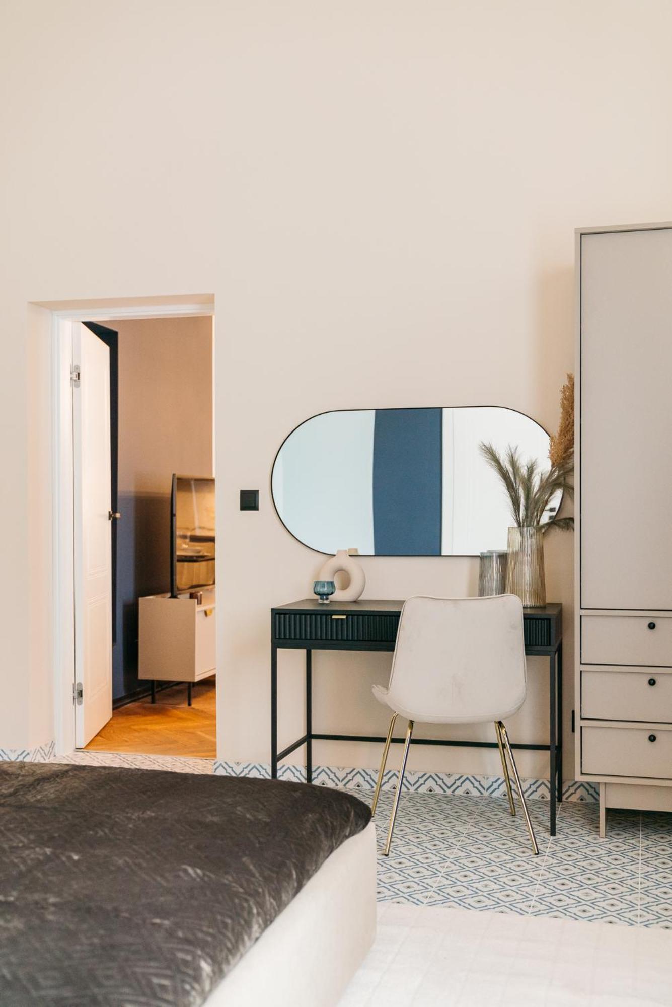 Moonlight II Apartment - Loftaffair Cracovie Extérieur photo